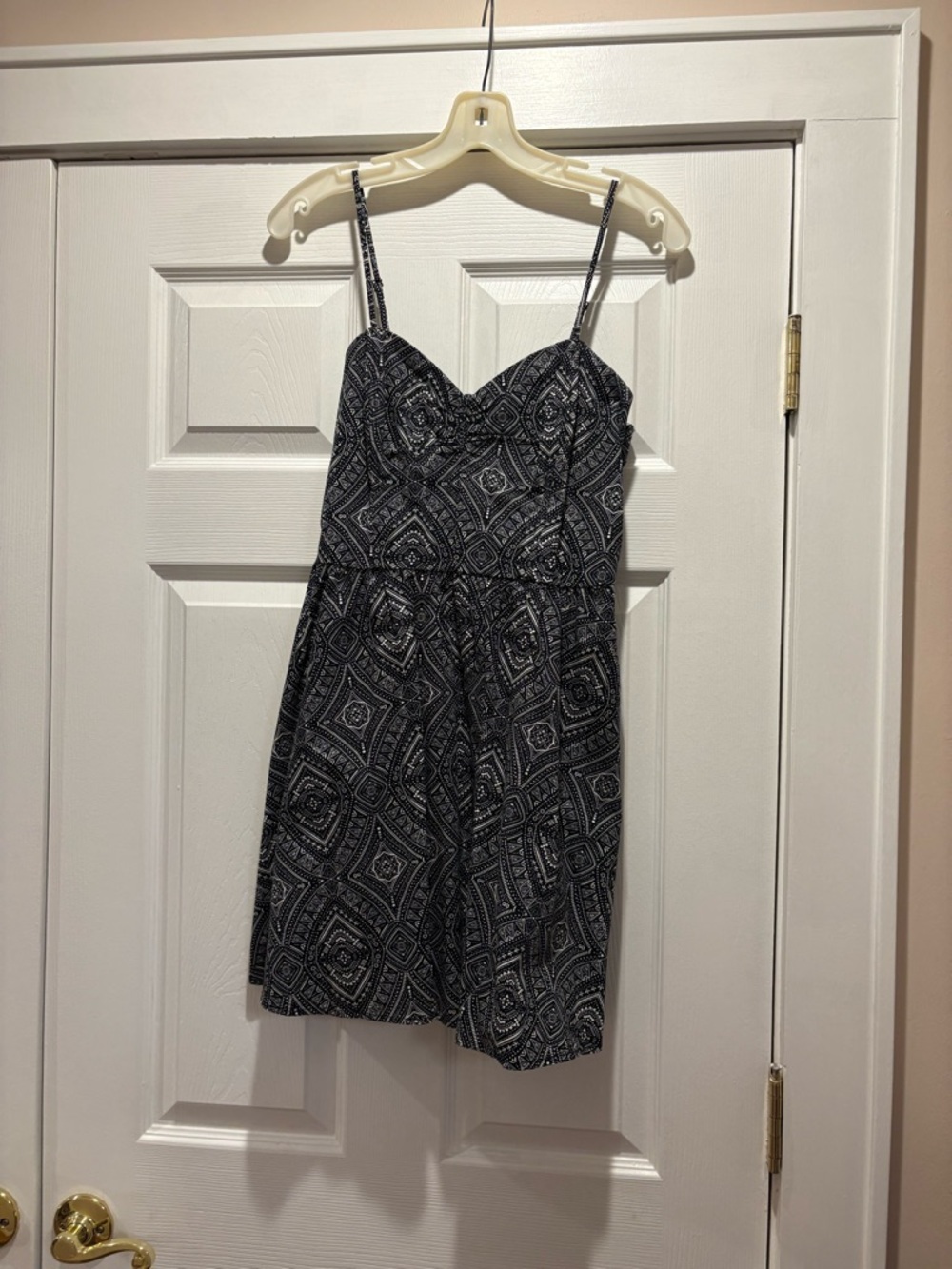 Forever 21 Black and White Printed Spaghetti Strap Mini Dress